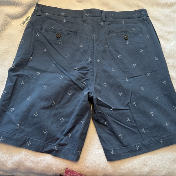 Men Shorts Flat Front Pockets - Picture 4 of 10